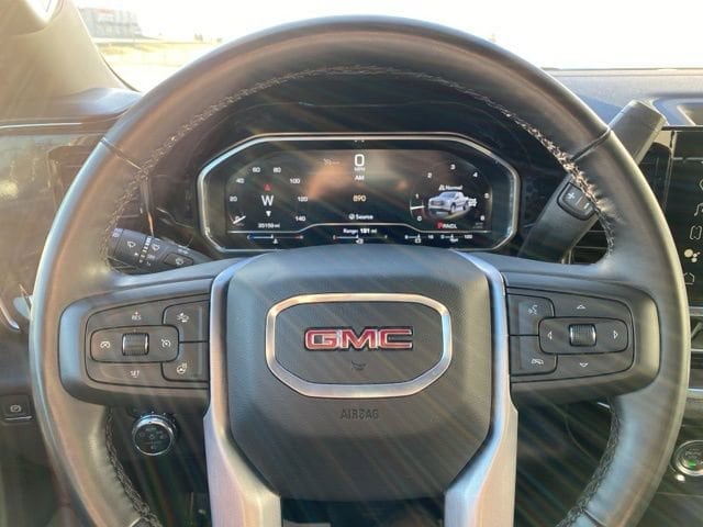 2024 GMC Sierra 1500 SLT - Photo 18
