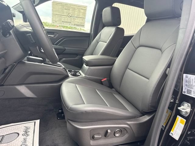 2026 Chevrolet Colorado LT - Photo 10