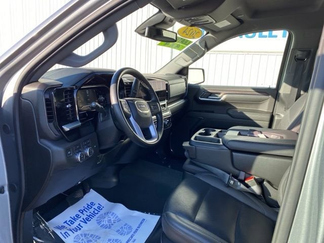 2024 GMC Sierra 1500 SLT - Photo 16