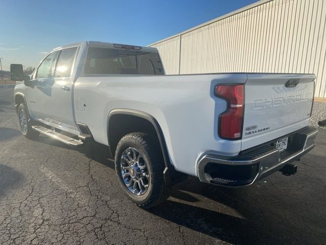 2026 Chevrolet Silverado 3500 HD LTZ - Photo 9