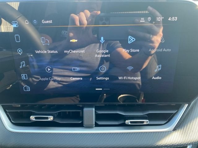 2027 Chevrolet Equinox LT - Photo 24