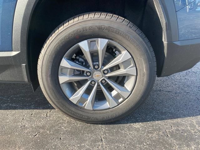 2027 Chevrolet Equinox LT - Photo 10