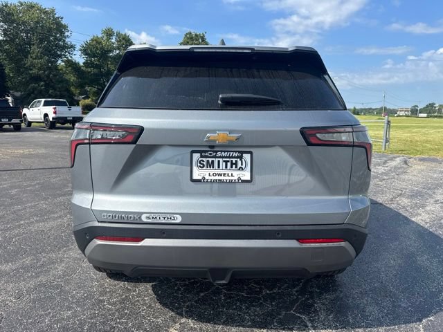 2027 Chevrolet Equinox LT - Photo 6
