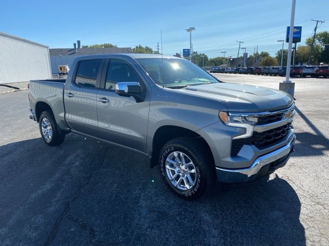 2026 Chevrolet Silverado 1500 LT photo 3