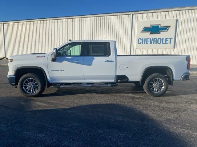 2026 Chevrolet Silverado 3500 HD LTZ - Photo 15