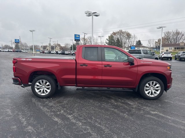 2020 Chevrolet Silverado 1500 Custom photo 4