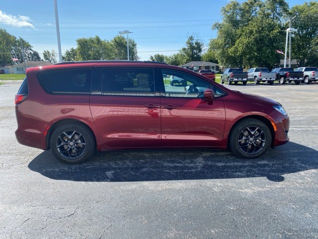 2020 Chrysler Pacifica Touring Plus photo 4