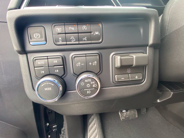 2026 Chevrolet Tahoe LT - Photo 15