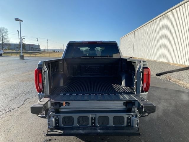 2024 GMC Sierra 1500 SLT - Photo 10