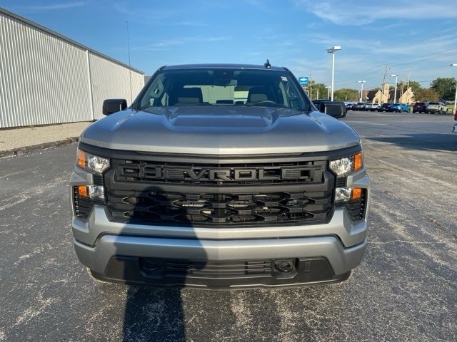 2026 Chevrolet Silverado 1500 Custom photo 2