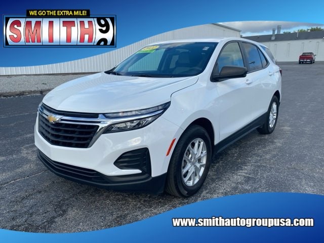 2022 Chevrolet Equinox LS's photo