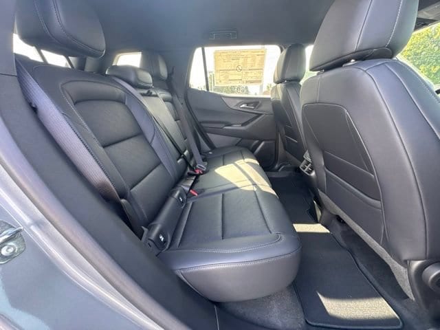 2027 Chevrolet Equinox LT - Photo 19