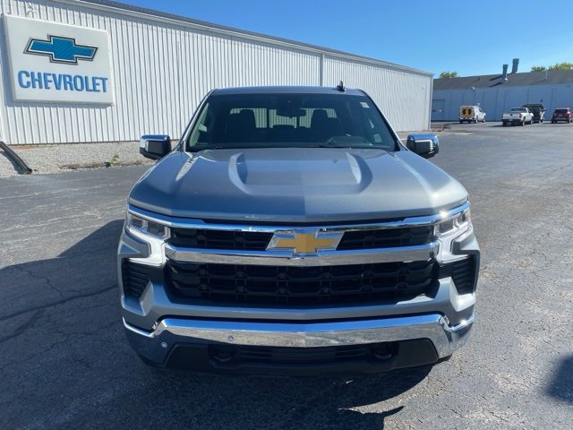 2026 Chevrolet Silverado 1500 LT photo 2