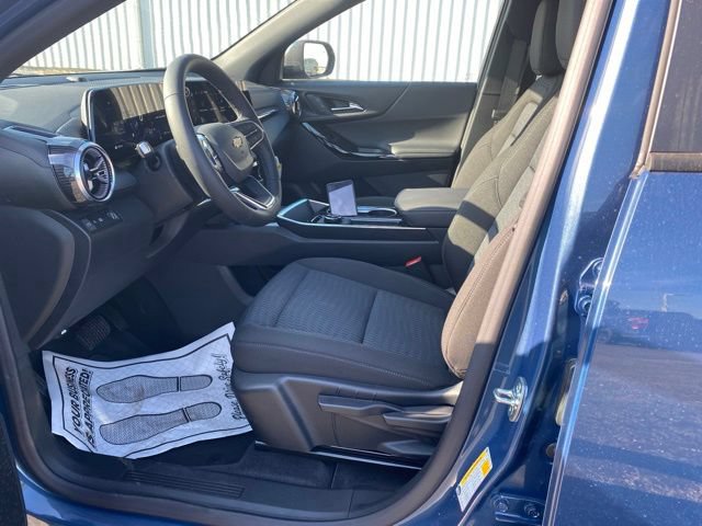 2027 Chevrolet Equinox LT - Photo 16