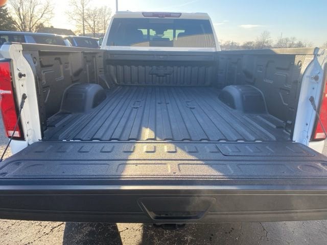 2026 Chevrolet Silverado 3500 HD LTZ - Photo 10