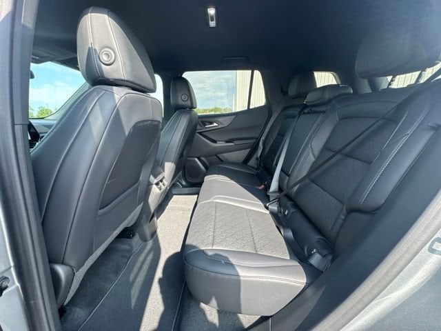 2027 Chevrolet Equinox LT - Photo 20