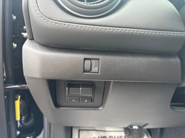 2026 Chevrolet Colorado LT - Photo 11
