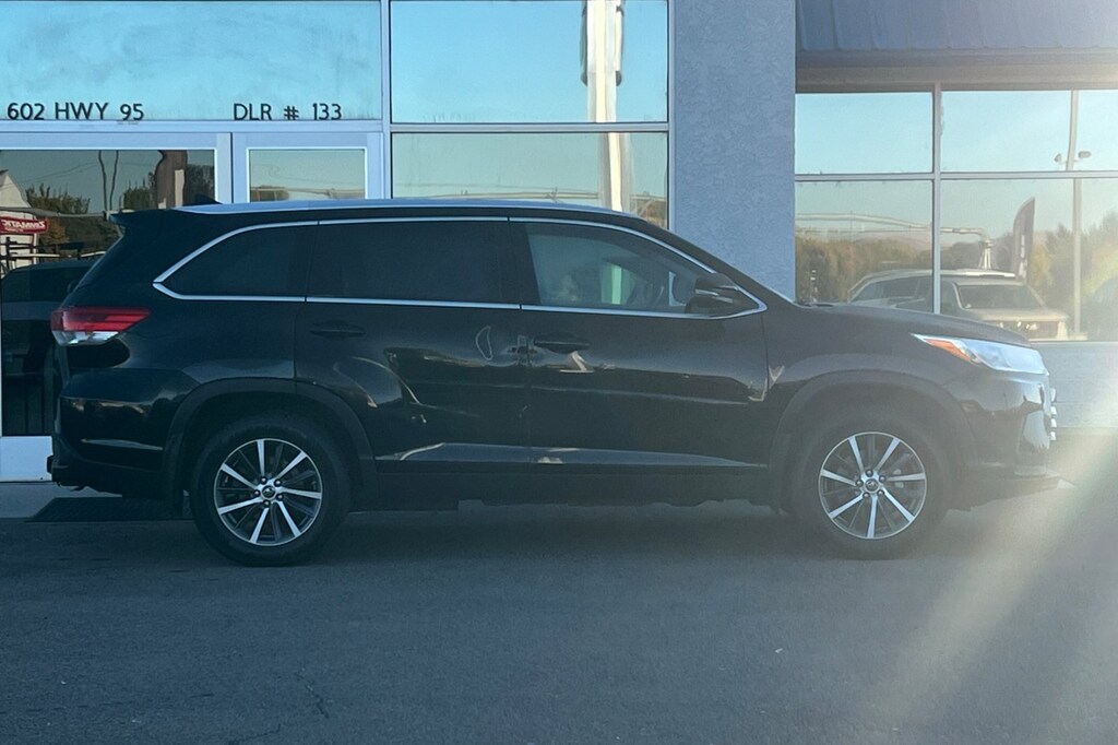 Used 2019 Toyota Highlander  SUV