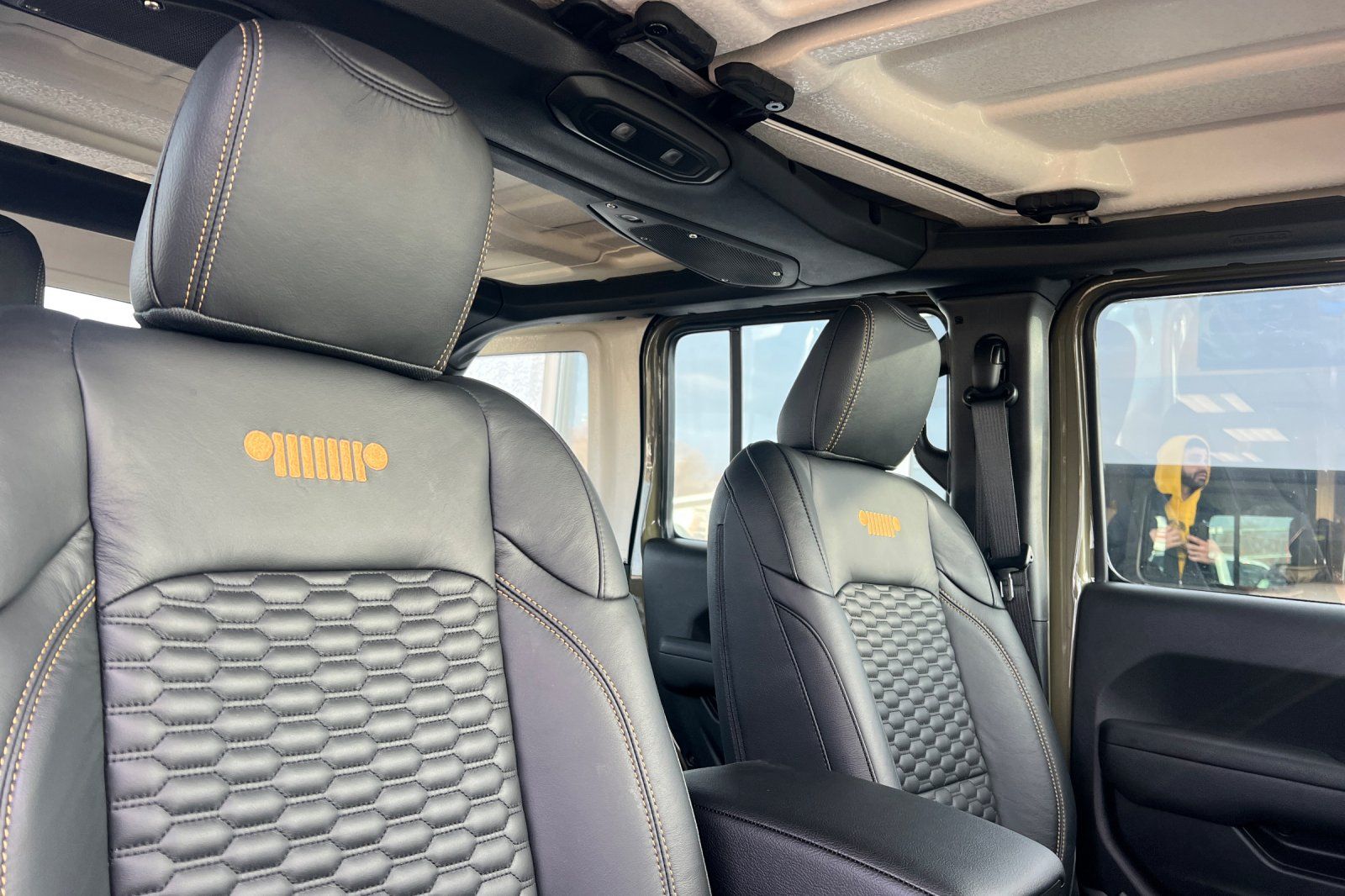 2026 Jeep Wrangler 4-Door Sport - Photo 16