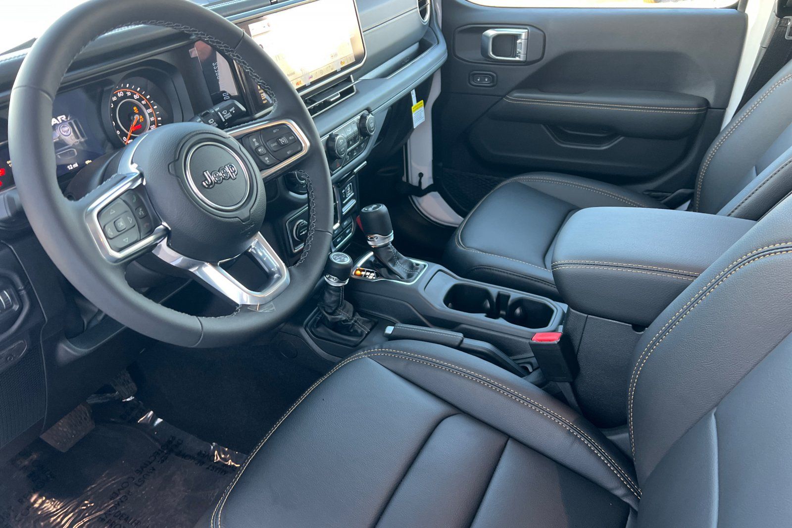 2026 Jeep Wrangler 4-Door Sahara - Photo 9