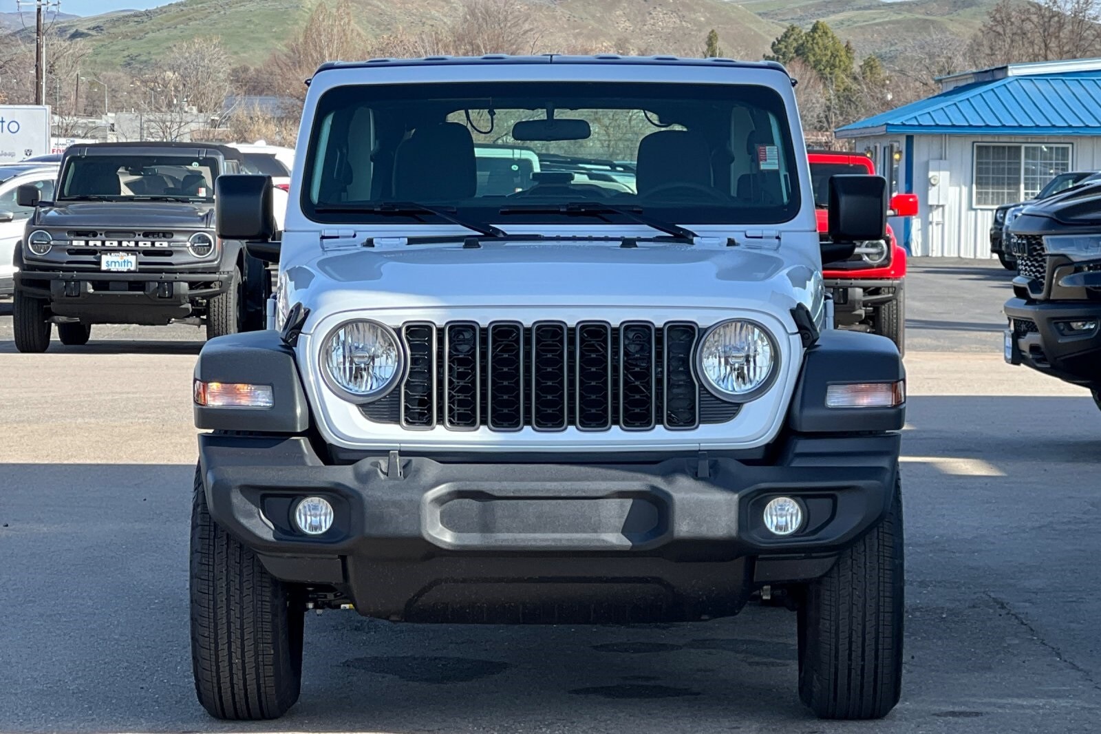 2025 Jeep Wrangler Sport photo 3