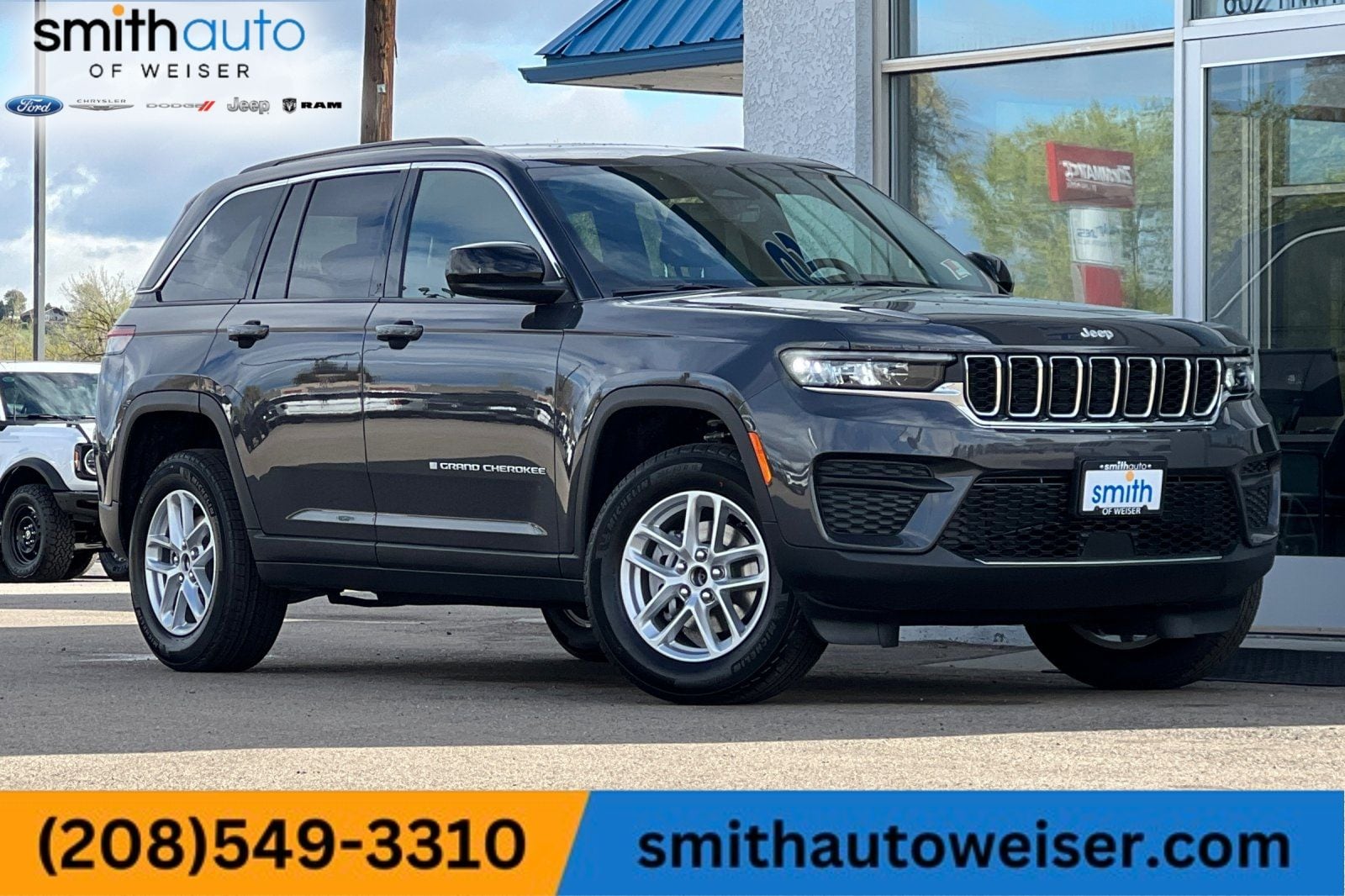 2026 Jeep Grand Cherokee Laredo