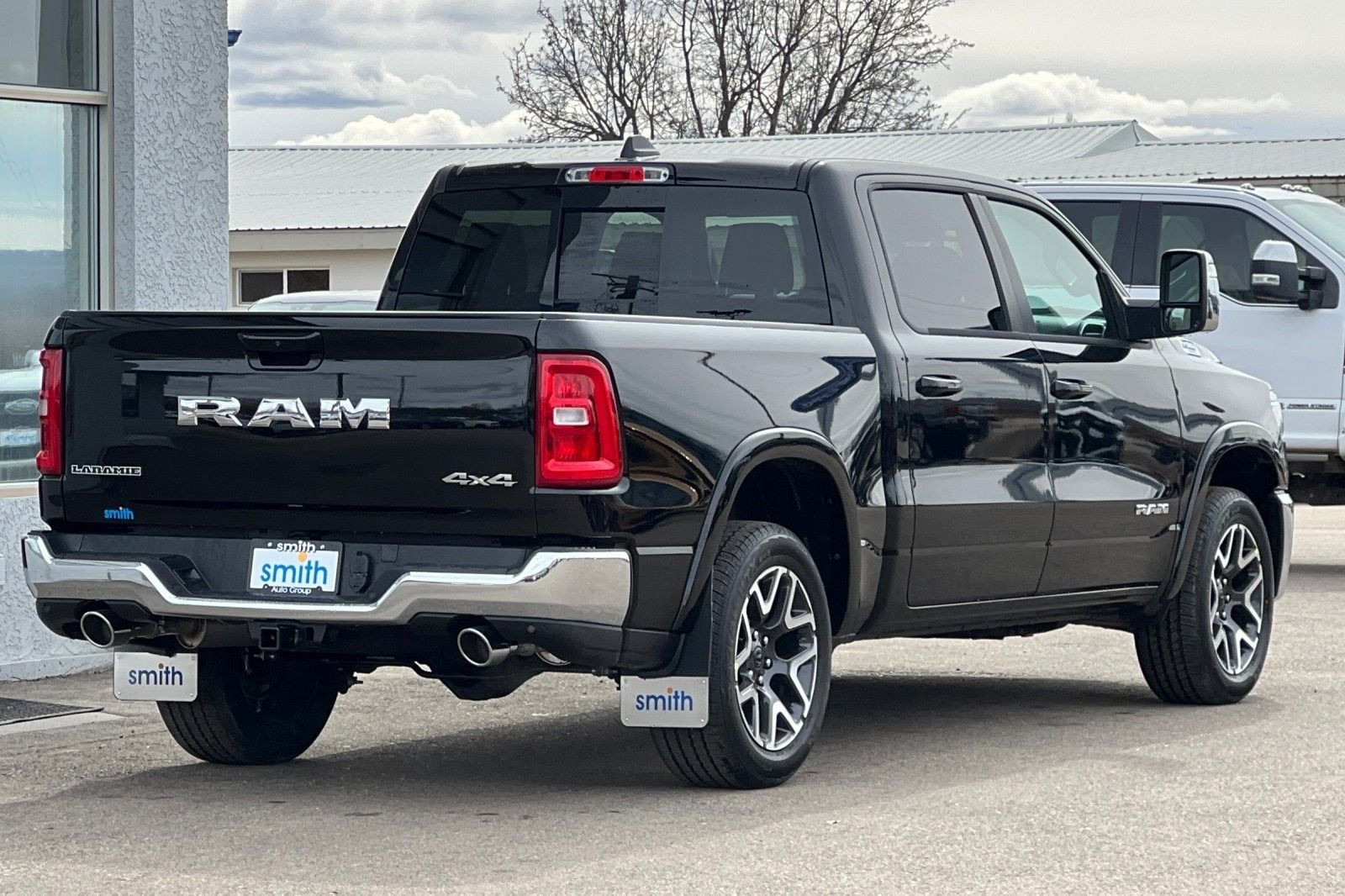 2025 RAM 1500 Laramie - Photo 7