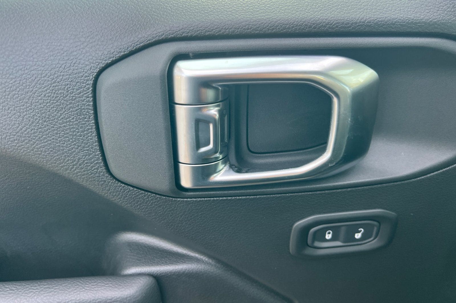 2026 Jeep Wrangler 4-Door Sport - Photo 10