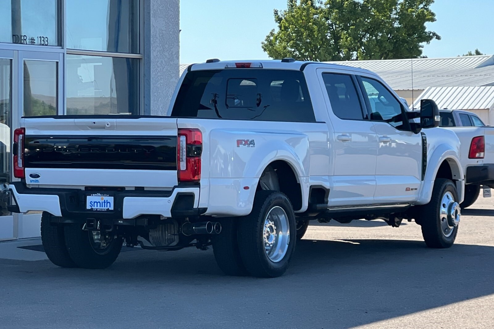 2025 Ford F-450 photo 4