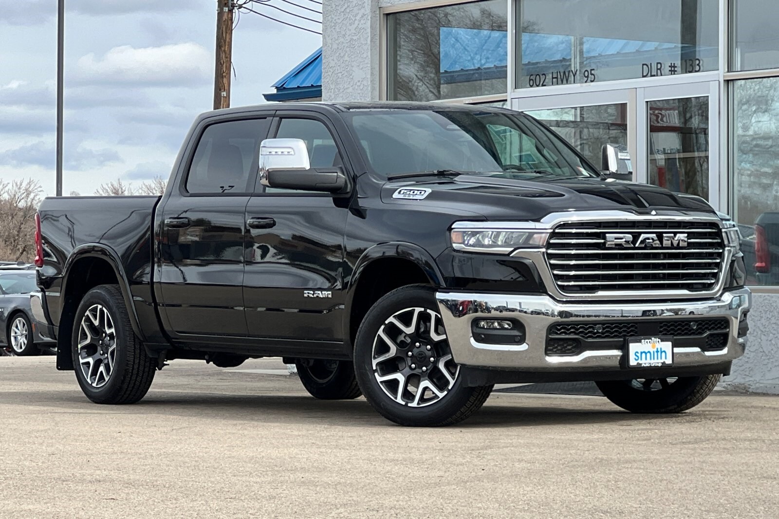 2025 Ram 1500 Laramie photo 2
