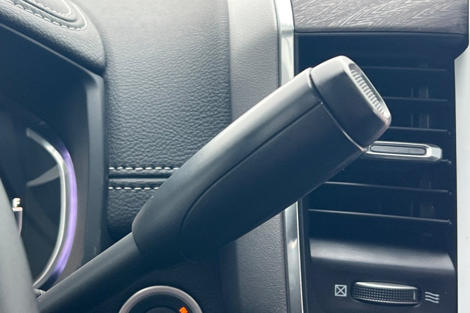 2026 RAM 3500 Laramie - Photo 20