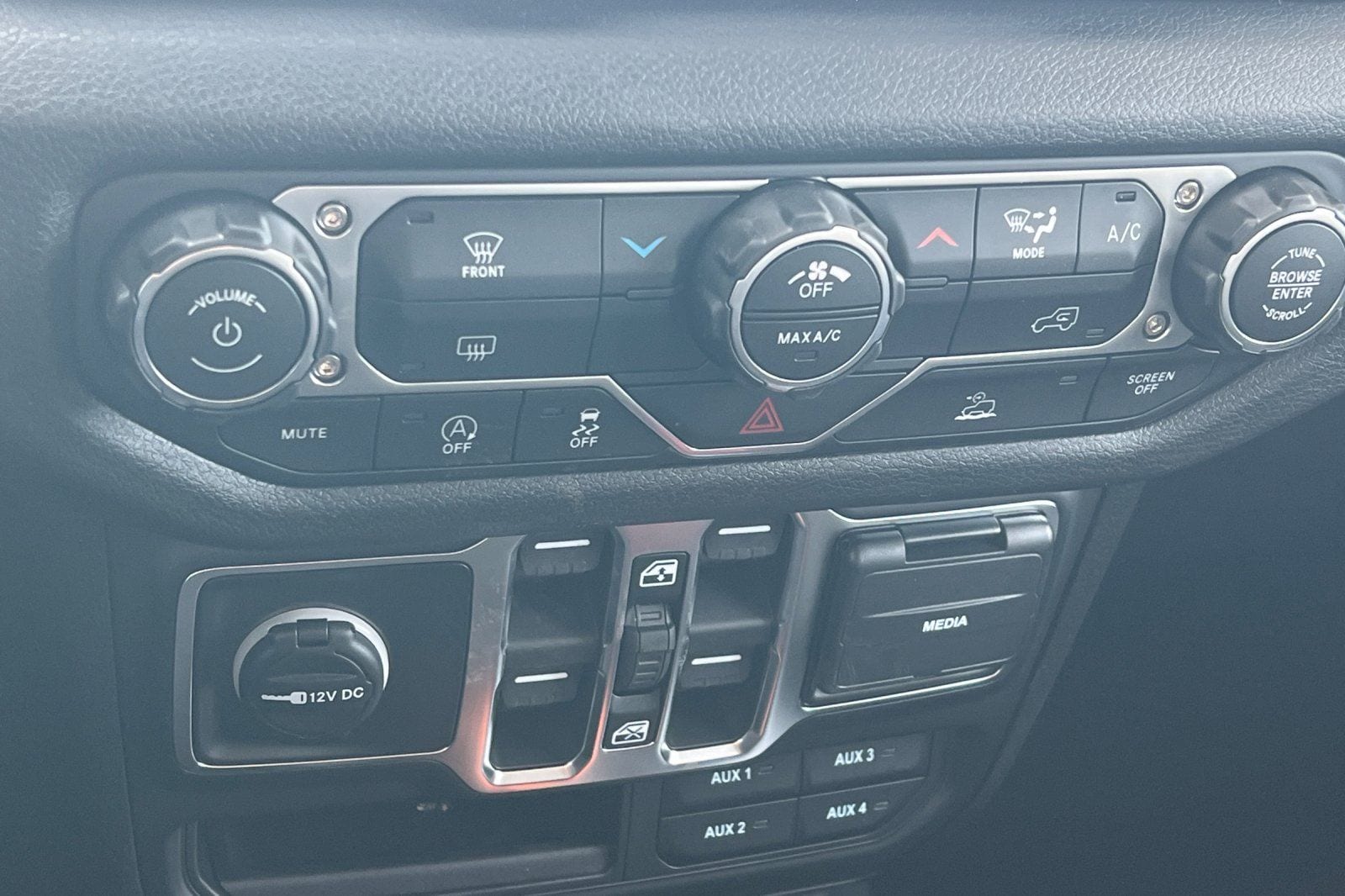 2026 Jeep Wrangler 4-Door Sport - Photo 19