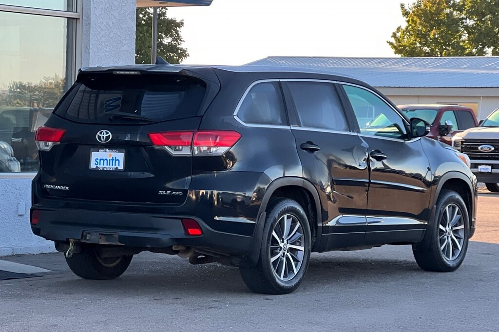 Used 2019 Toyota Highlander  SUV