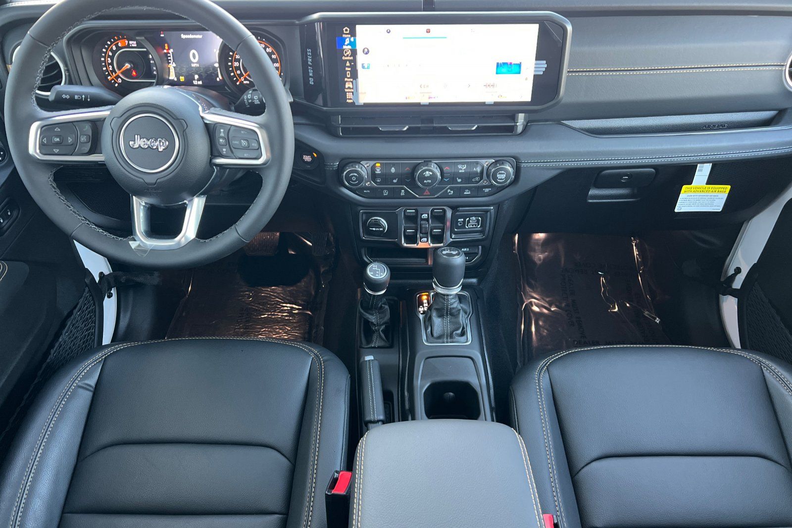 2026 Jeep Wrangler 4-Door Sahara - Photo 12