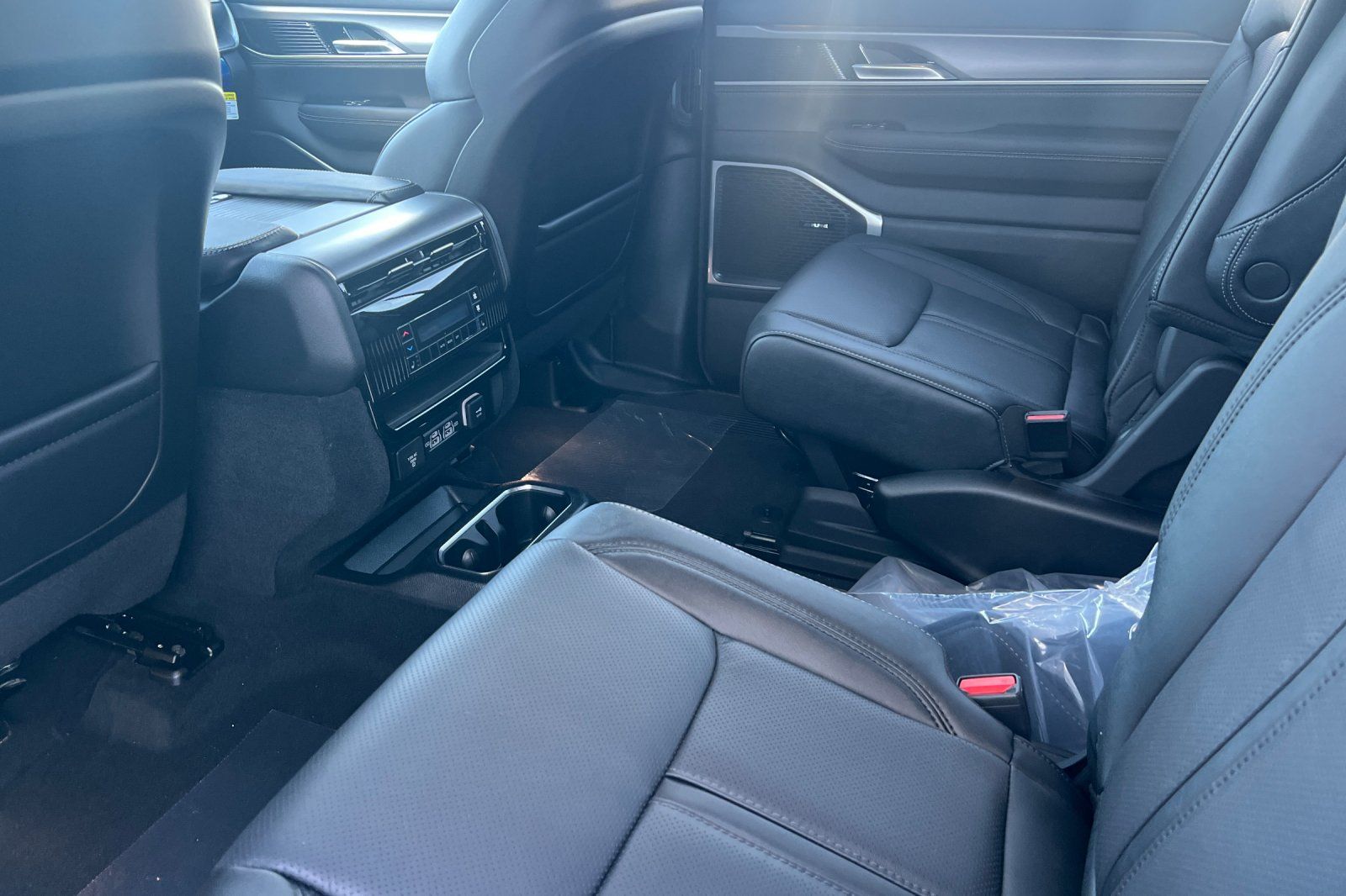 2026 Jeep Grand Wagoneer Limited Altitude - Photo 11