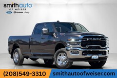 2026 Ram 3500 TRADESMAN CREW CAB 4X4 8' BOX Pickup