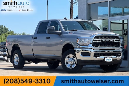 2024 Ram 3500 TRADESMAN CREW CAB 4X4 8' BOX Pickup