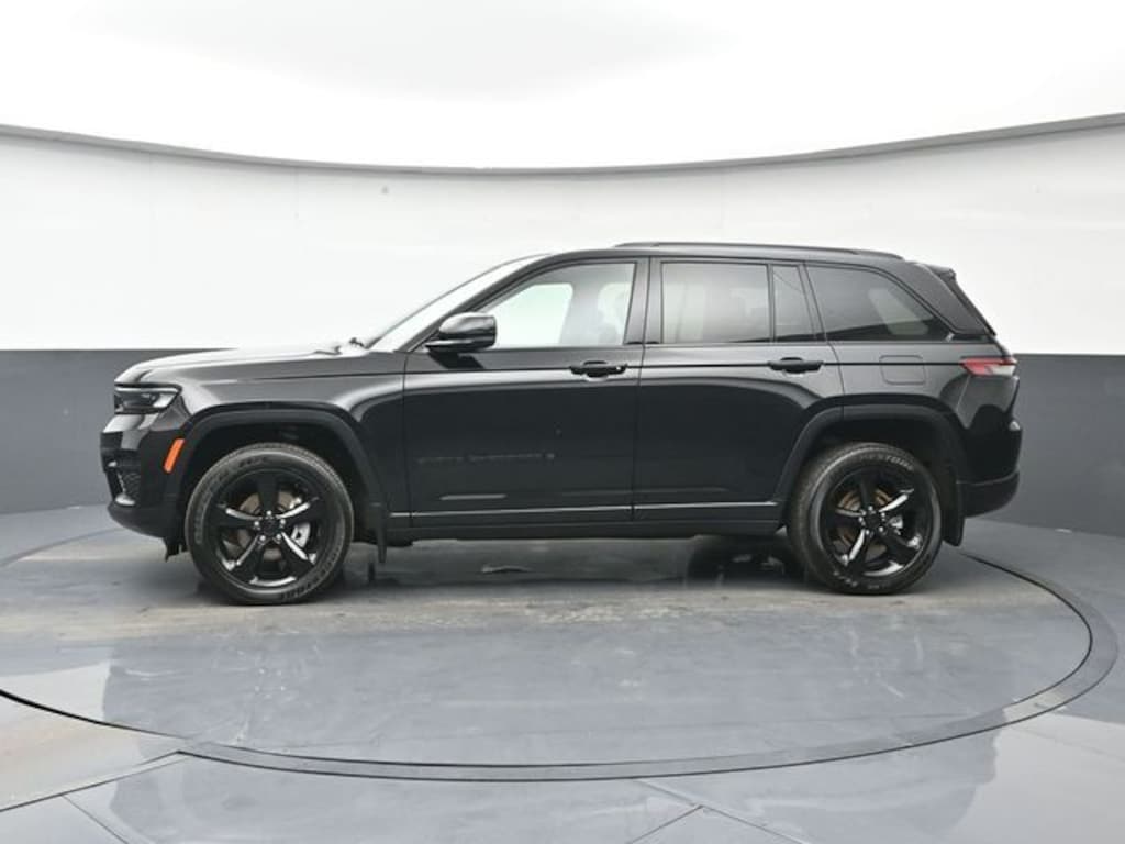 Certified 2025 Jeep Grand Cherokee Altitude X SUV