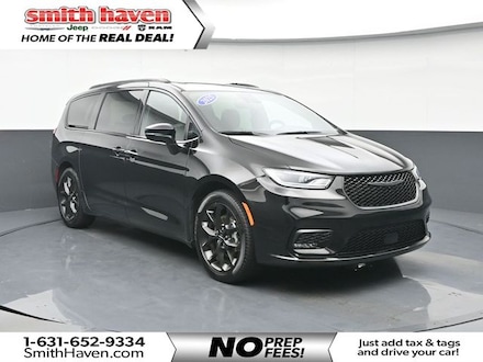 2025 Chrysler Pacifica Limited Minivan/Van