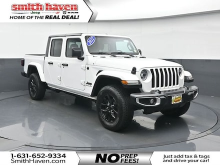 2022 Jeep Gladiator Sport Truck