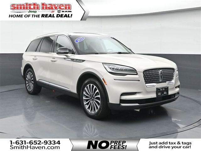2023 Lincoln Aviator Base's photo