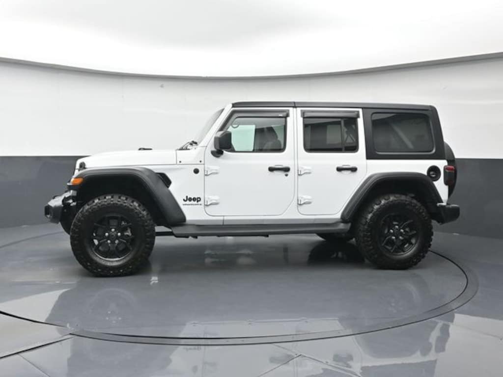 Used 2025 Jeep Wrangler Willys SUV