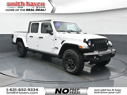 2022 Jeep Gladiator Willys Truck