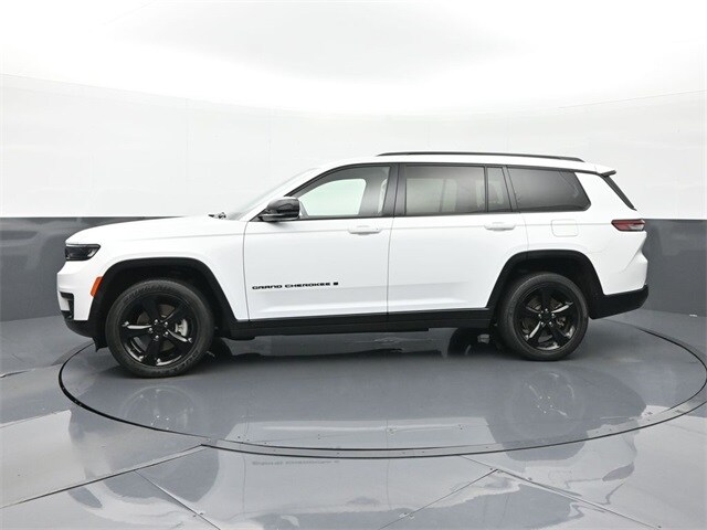 2021 Jeep Grand Cherokee Altitude photo 2