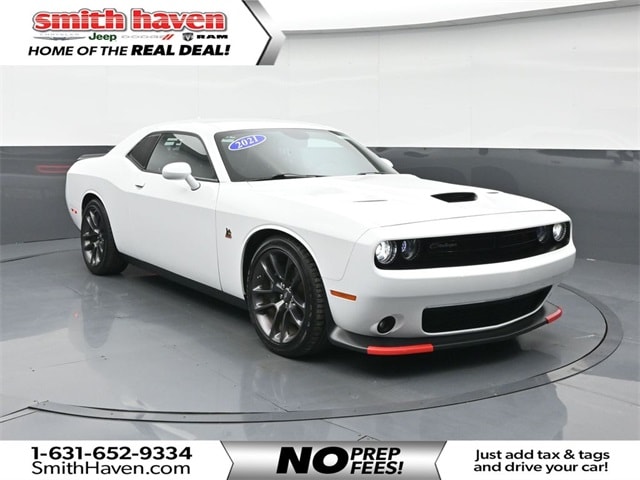 2021 Dodge Challenger R/T's photo