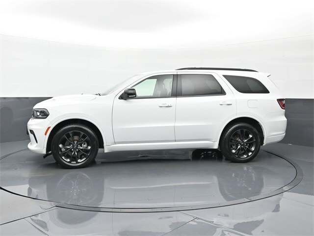 2022 Dodge Durango GT Plus photo 2