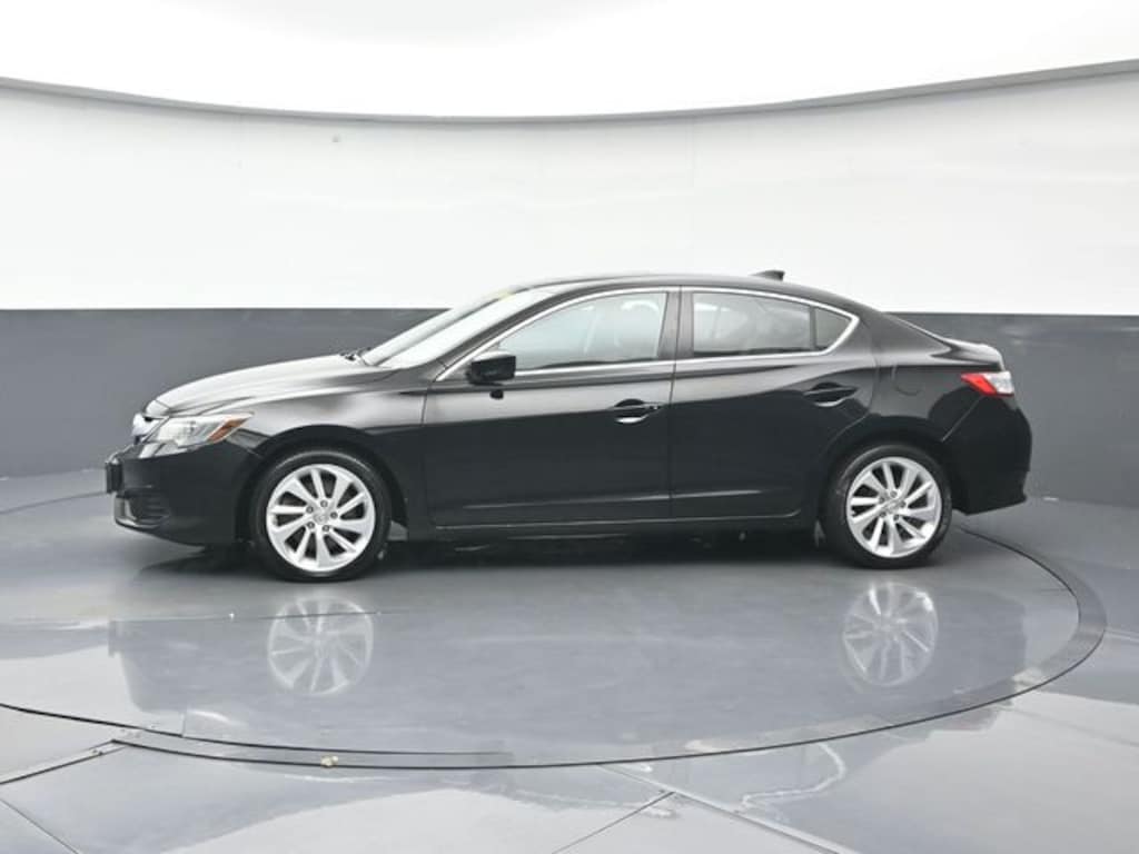 Used 2017 Acura ILX Premium Package Sedan