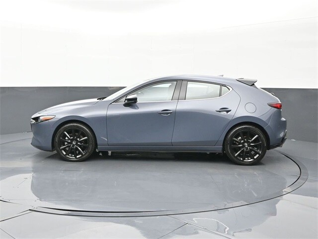 2022 Mazda Mazda3 2.5 Turbo Hatchback photo 2
