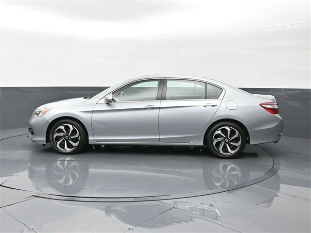 2017 Honda Accord EX-L V6 photo 2