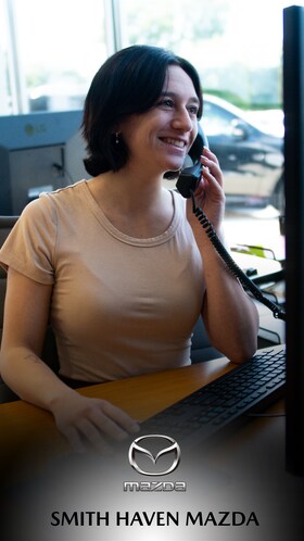 Staff member Madison Lian from e82071a2cc55
